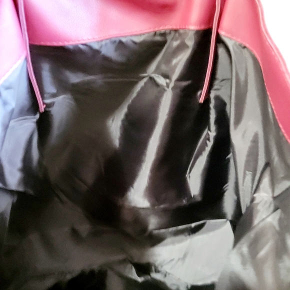 NWT Saks Fith Avenue Burgundy large Tote bag - Picture 2 of 8